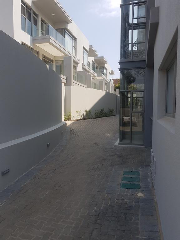 Daisy Place Johannesburg Exterior photo